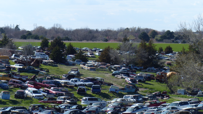 Illustration for article titled Help Us Spot the Incredible Cars in This Kansas Junkyard